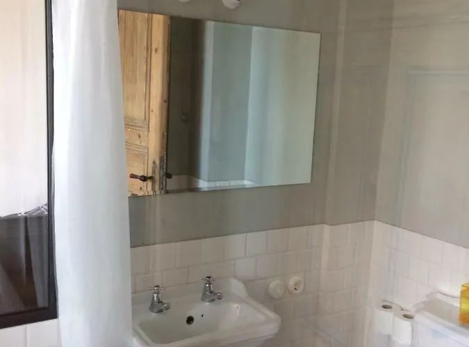 Sunrise In The Quiet Centre Apartment Riga