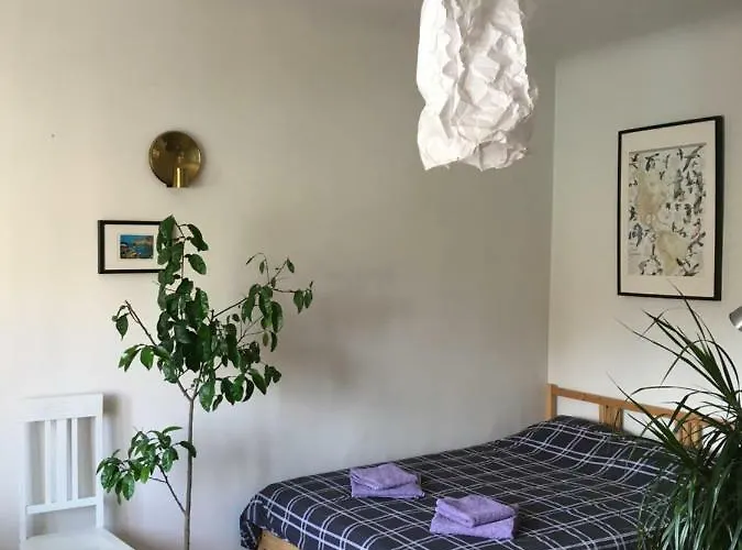 Sunrise In The Quiet Centre Apartment